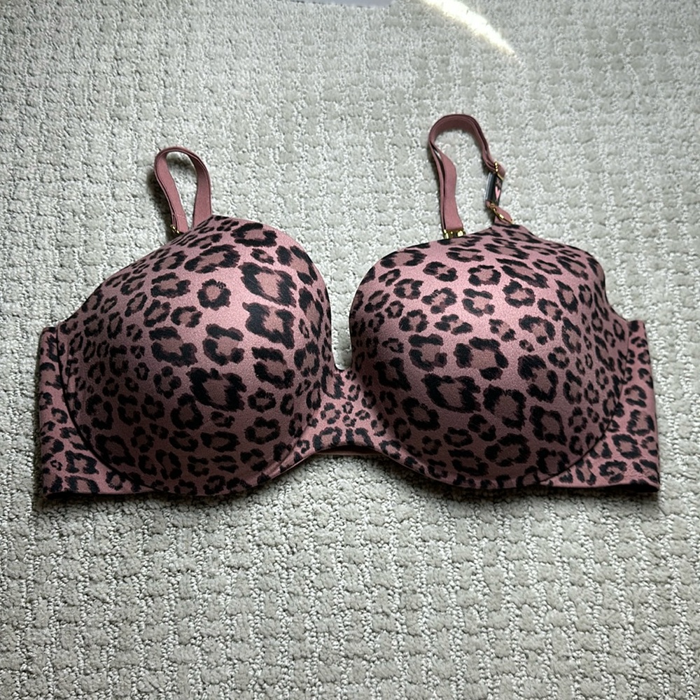 NWT Incredinle Lined Perfect Coverage Bra